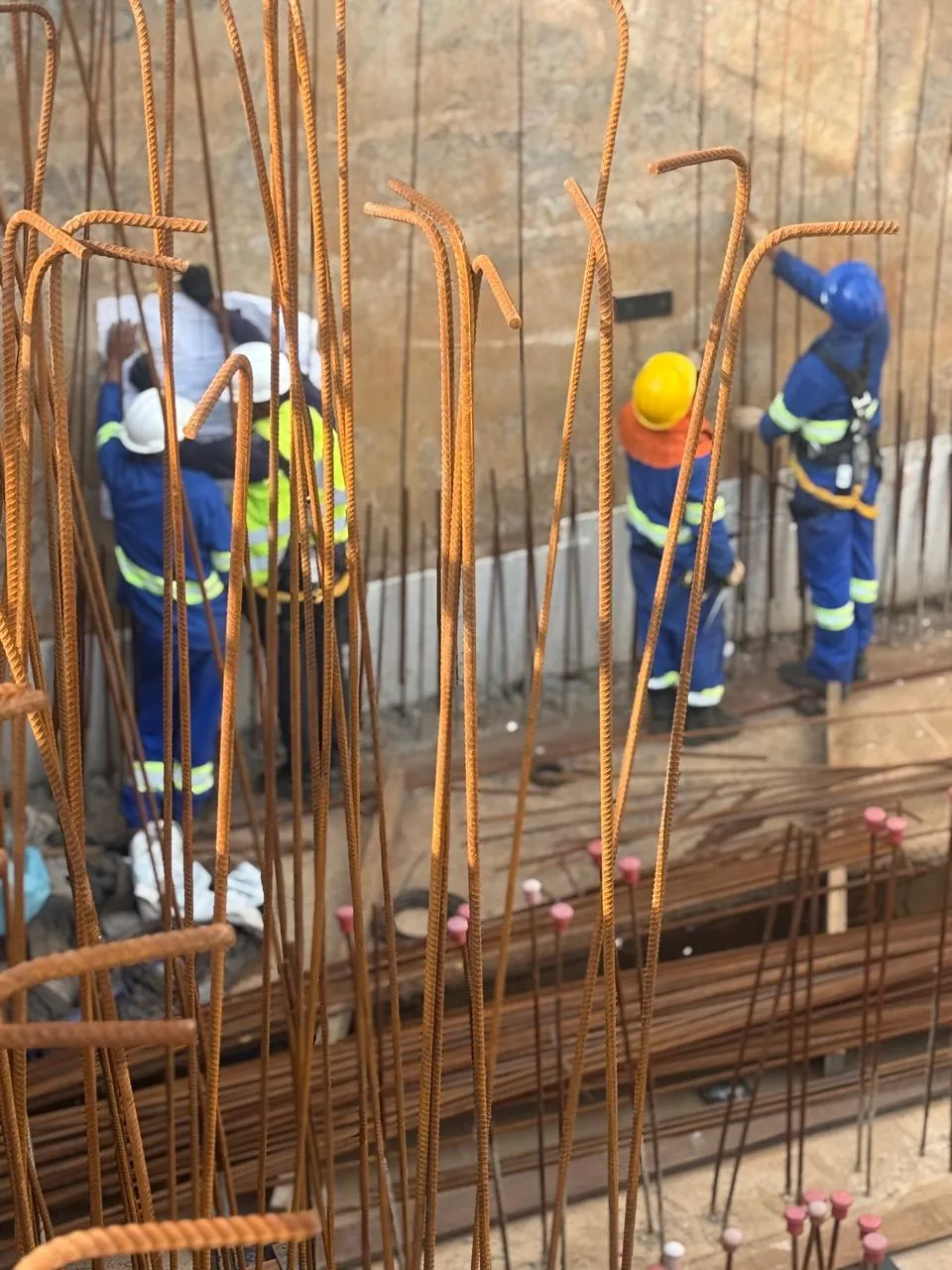 Armação estrutural em obra